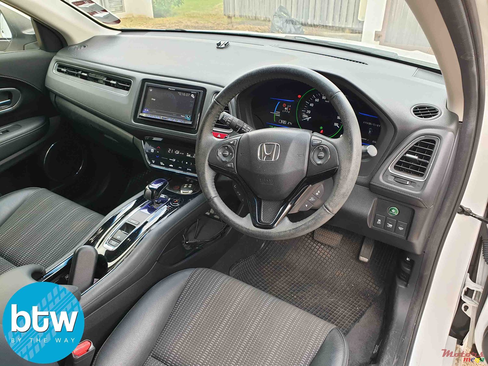 2014' Honda Vamos Vezel Z package photo #6