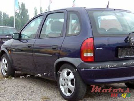 1999' Opel Corsa photo #1