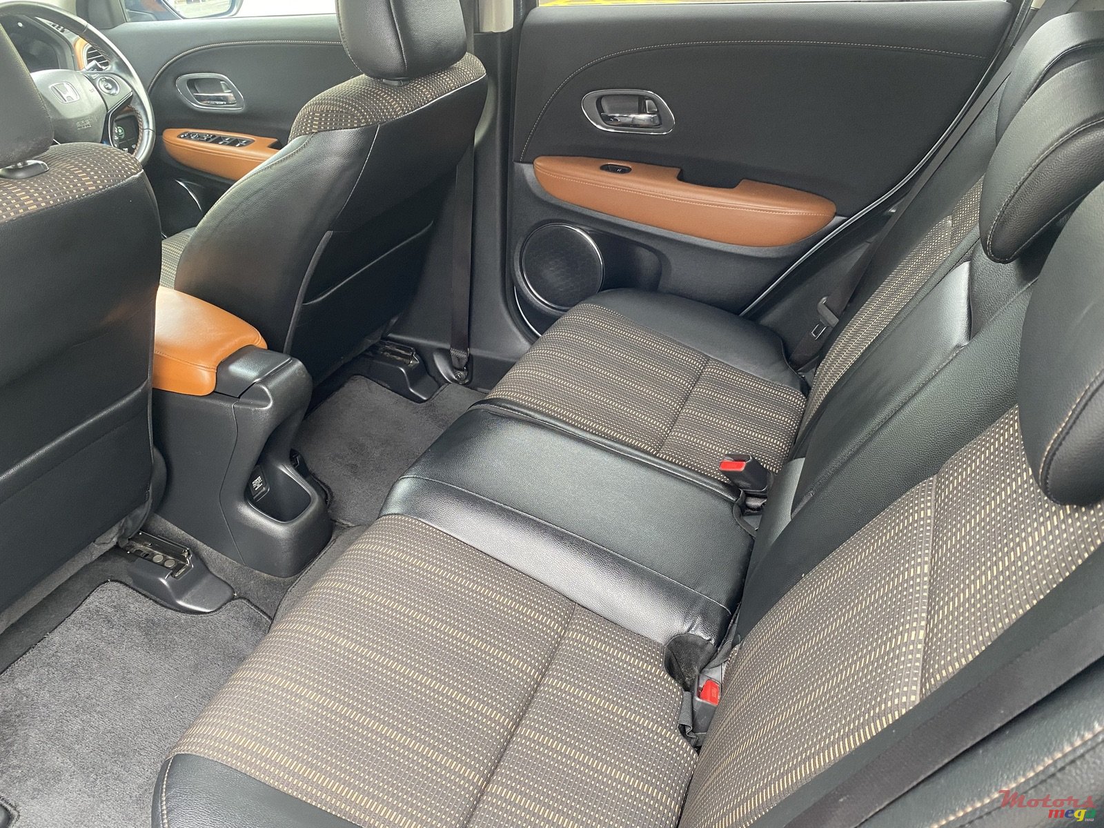 2015' Honda Vezel Z Sensing photo #6