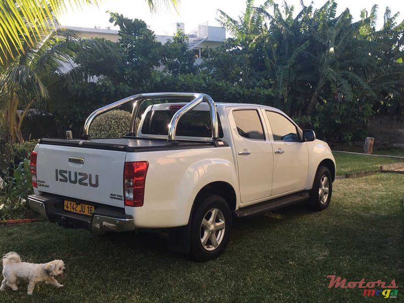 2016' Isuzu D-Max photo #6