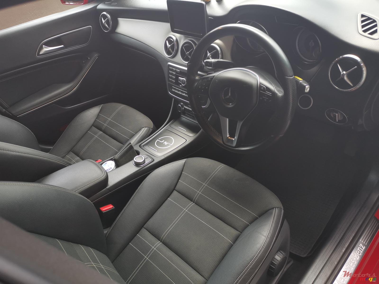 2014' Mercedes-Benz CLA 180 photo #4