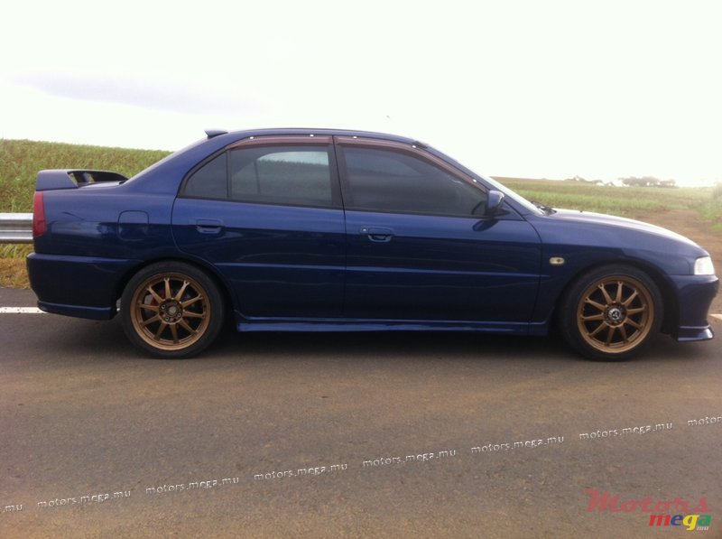 2000' Mitsubishi LANCER MX photo #1