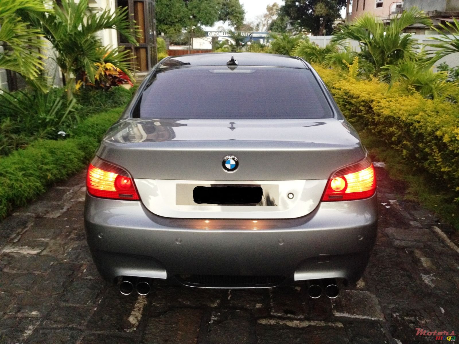 2006' BMW 525 Equipped with original M5 Kit photo #5