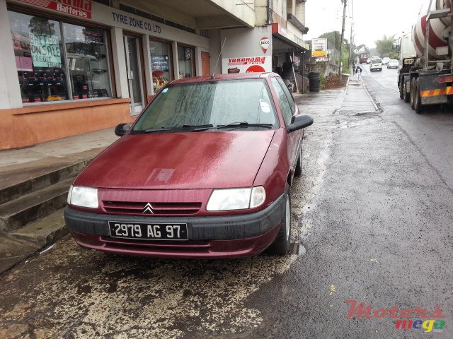 1997' Citroen Saxo photo #1