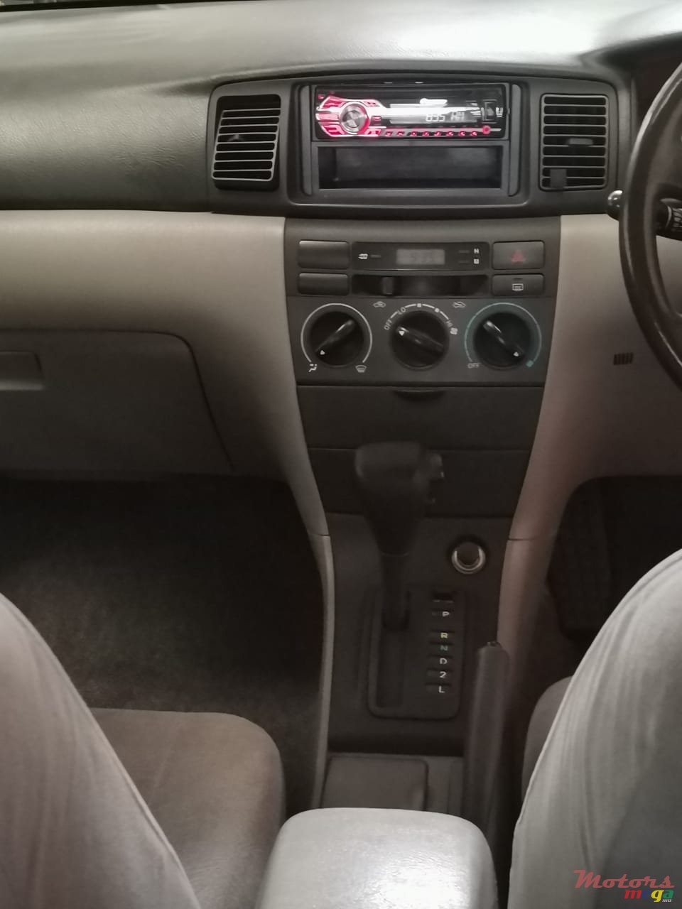 2001' Toyota Corolla NZE photo #4