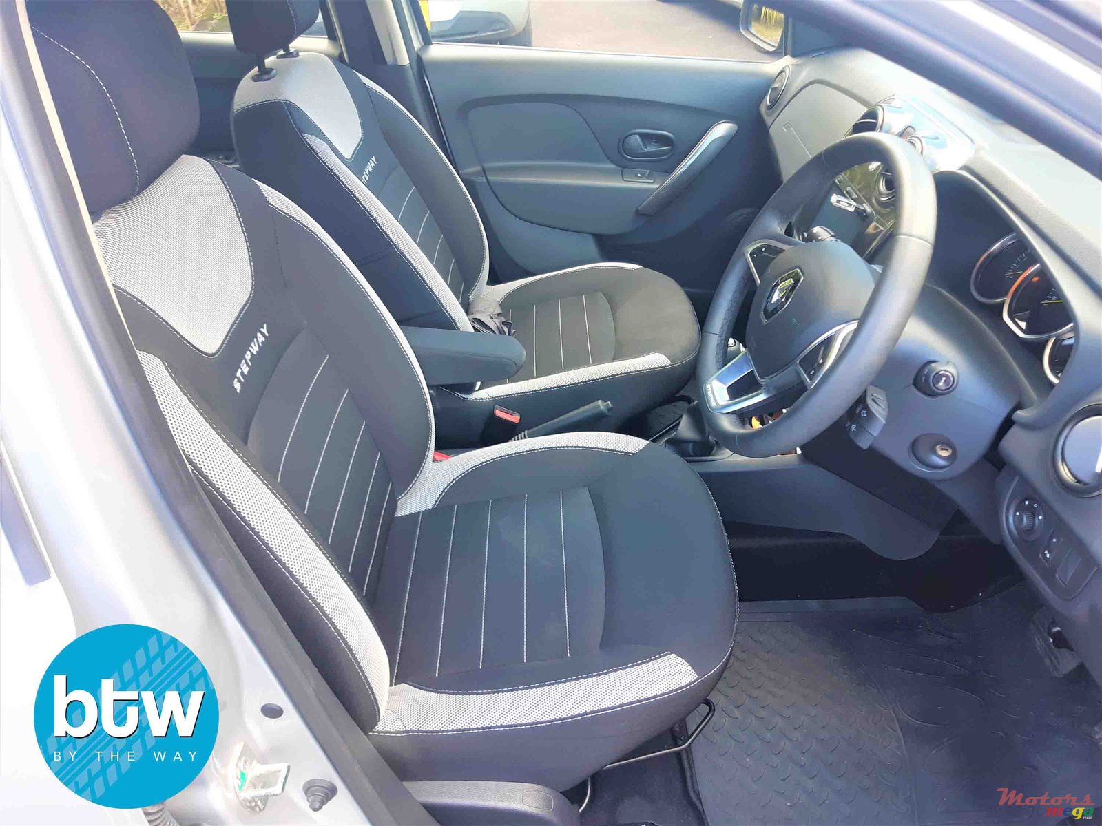 2018' Renault Sandero StepWay photo #5