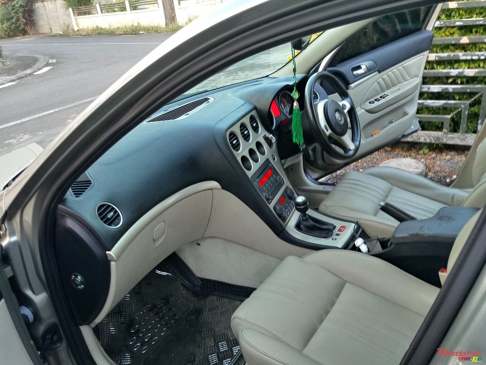 2007' Alfa Romeo 159 dorigine photo #3