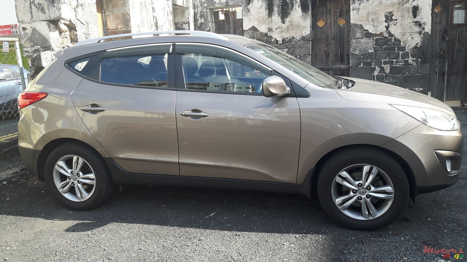 2010' Hyundai ix35 photo #1