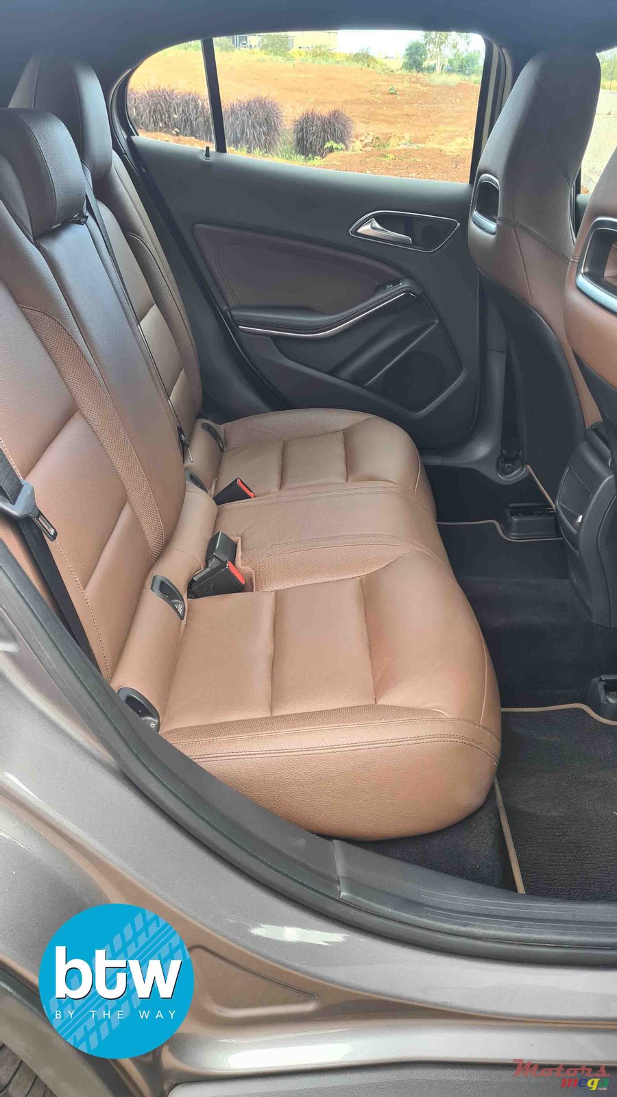 2015' Mercedes-Benz GLA-Class photo #4