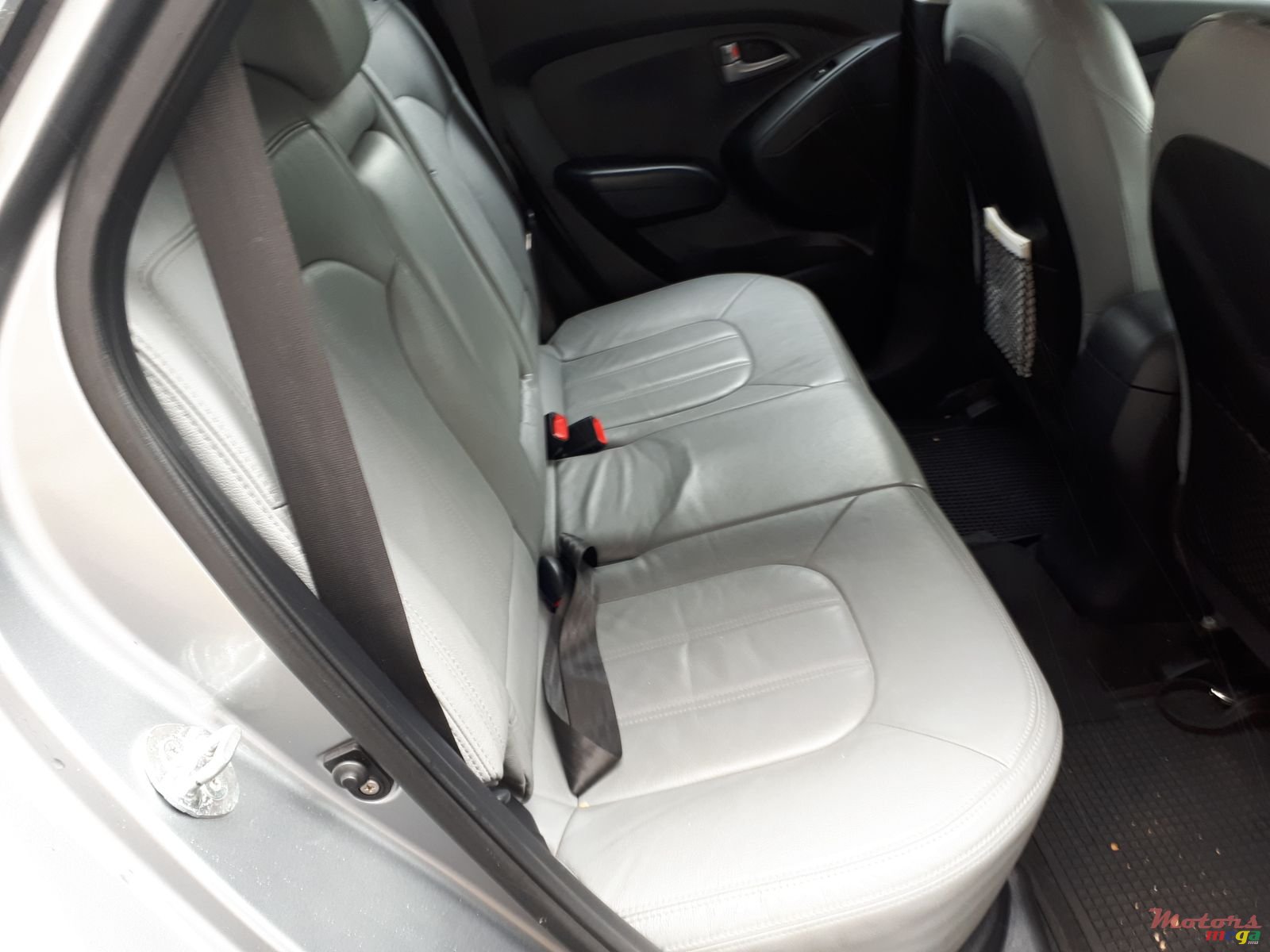 2011' Hyundai ix35 photo #5