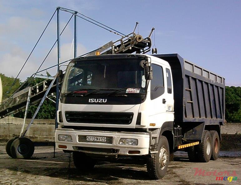 2005' Isuzu Amigo dumper photo #7
