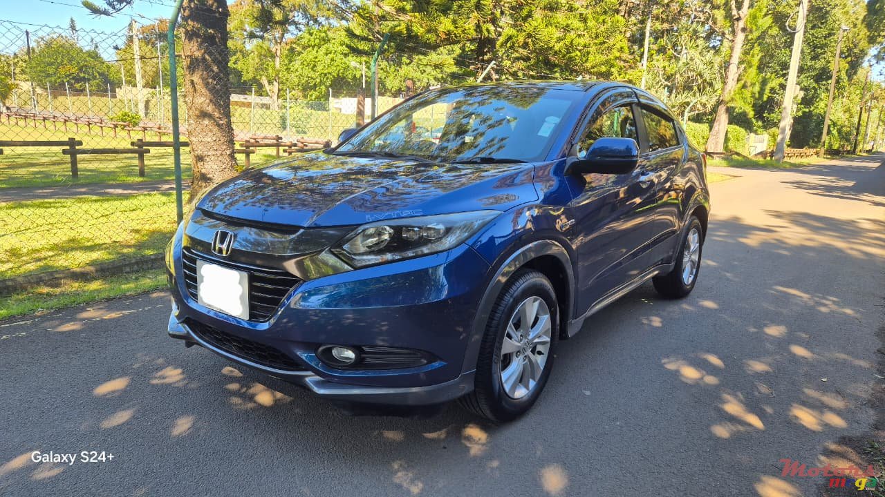 2014' Honda HR-V Vezel photo #2