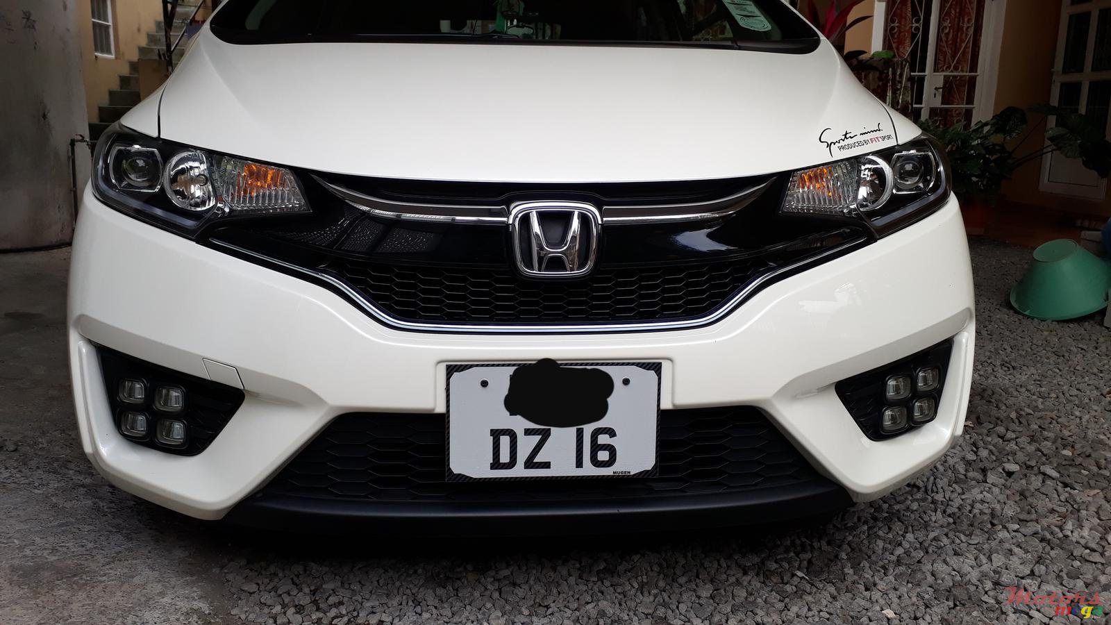 2016' Honda Fit photo #1