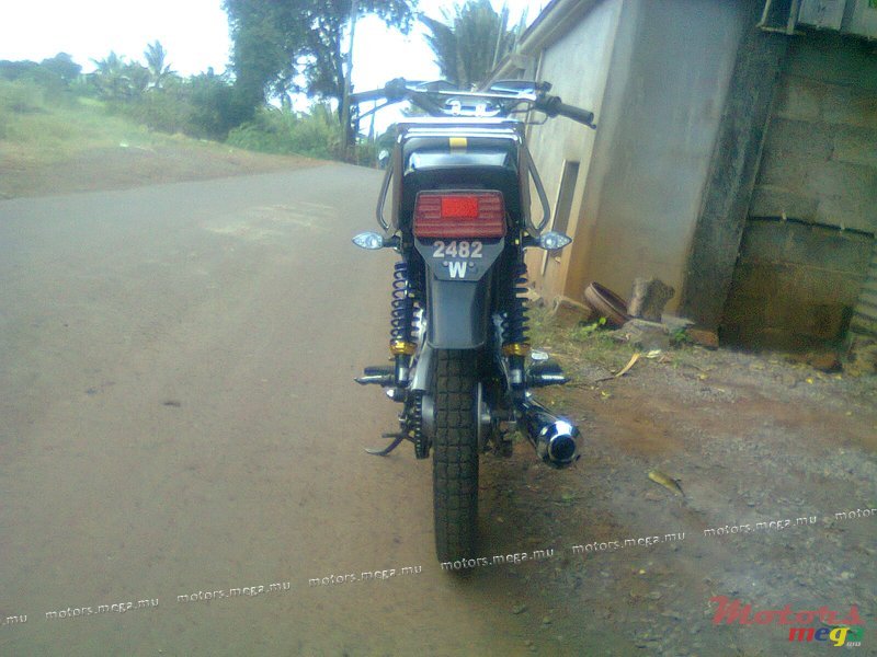 2011' Suzuki d'origine photo #4