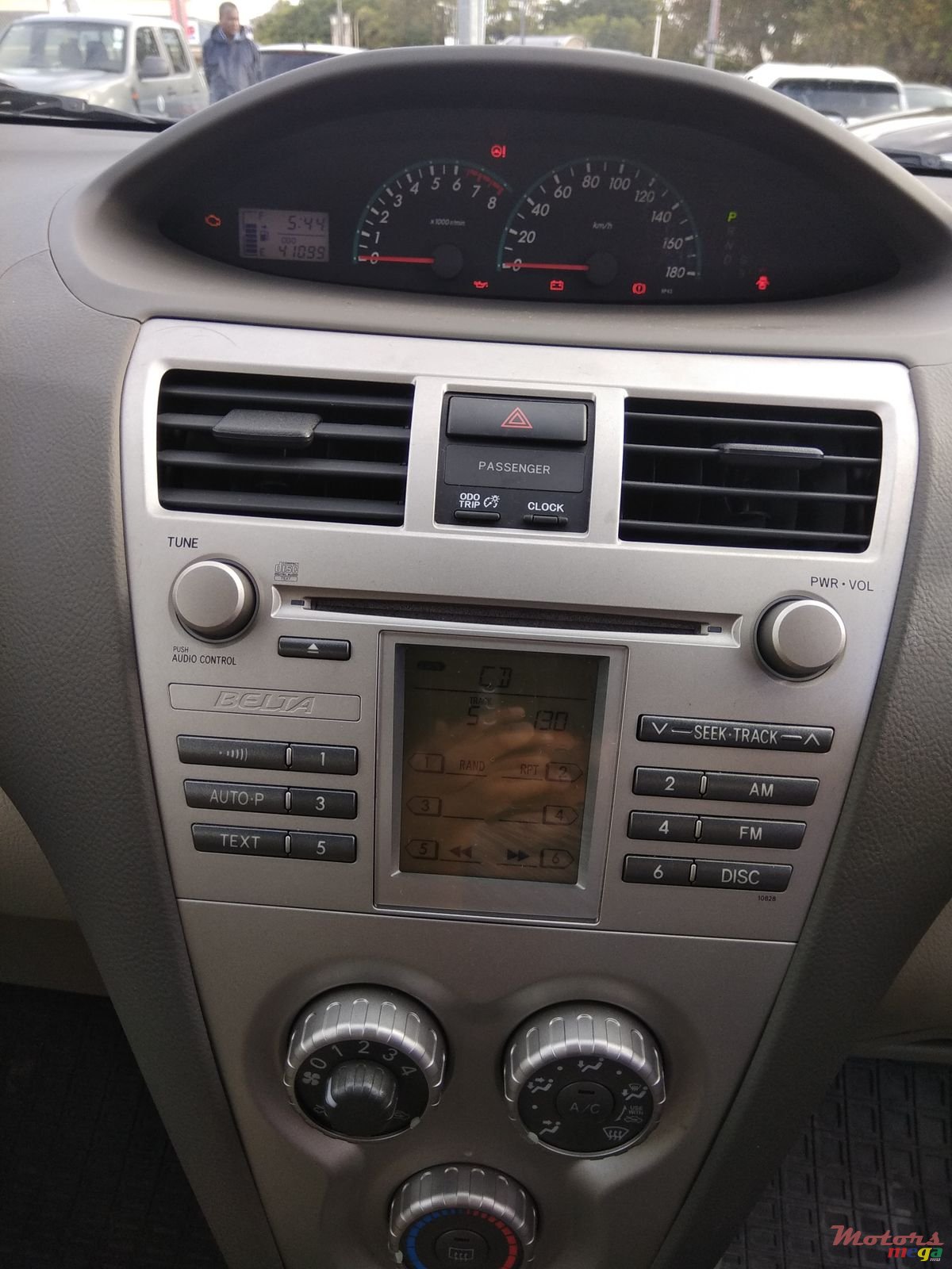 2011' Toyota Axio Belta 1.3 sedan photo #4