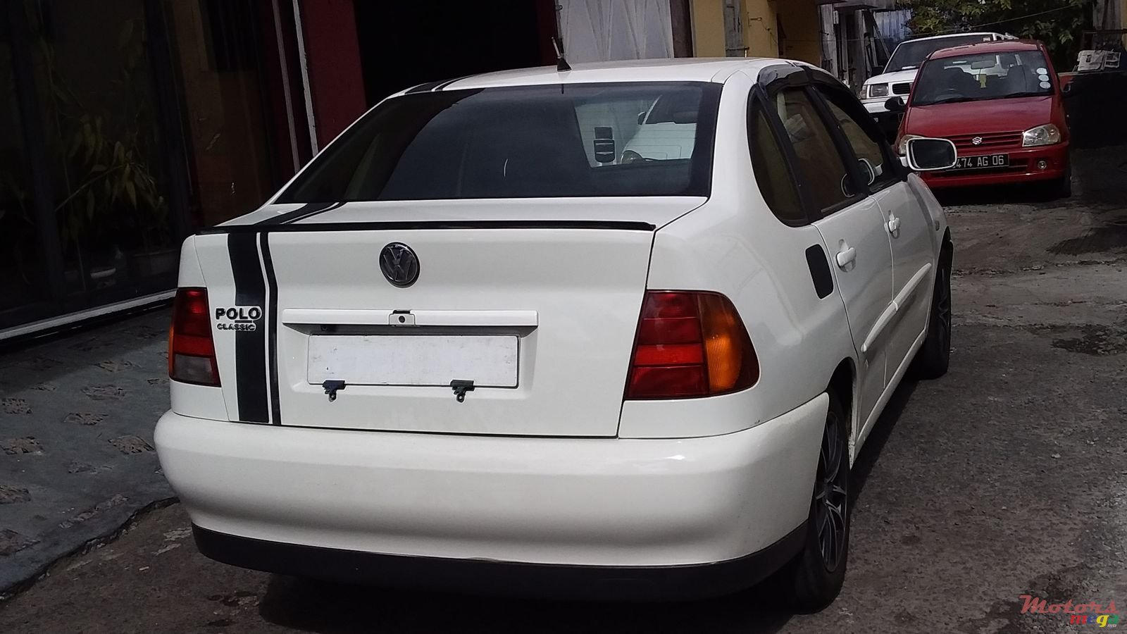 2001' Volkswagen Polo Classic photo #3