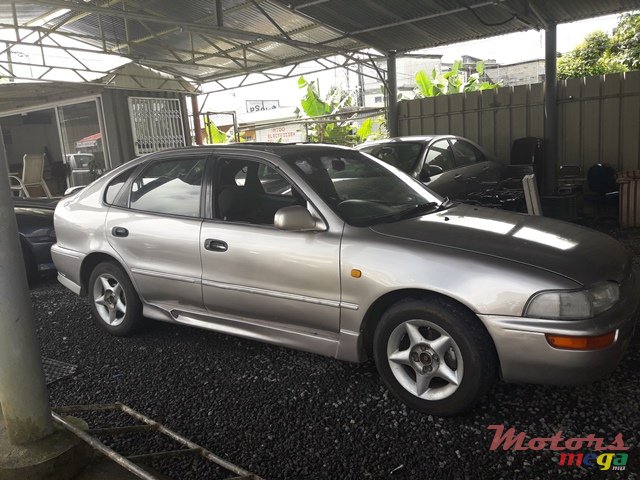 1995' Toyota Corolla photo #1