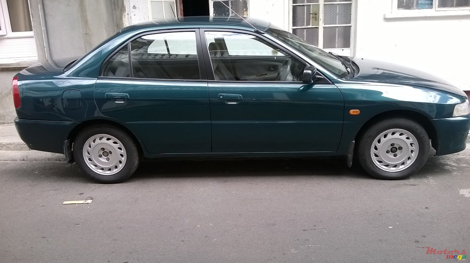 1996' Mitsubishi Lancer photo #1