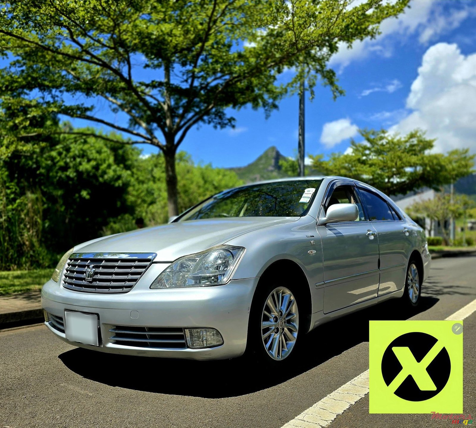 2008' Toyota Crown photo #1