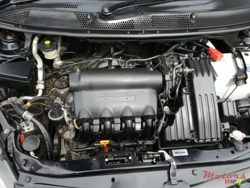 2004' Honda Jazz photo #4