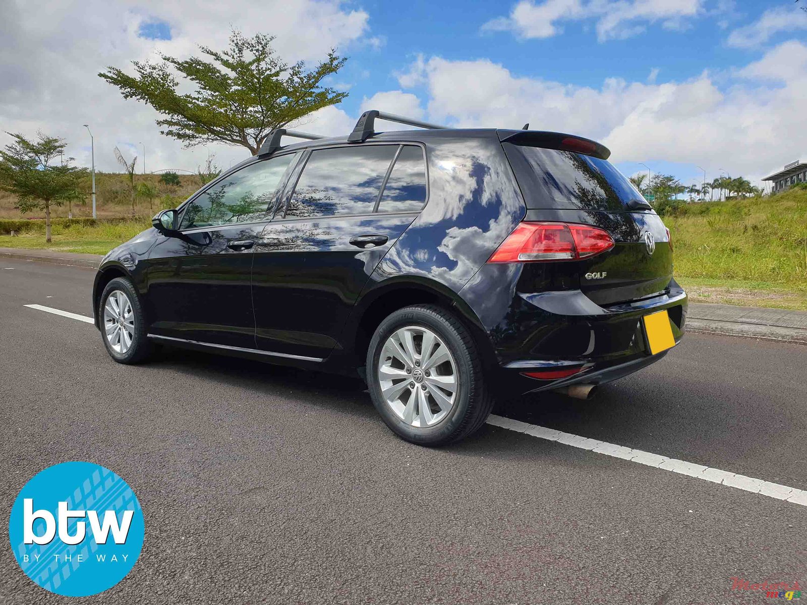 2014' Volkswagen Golf 7 Tsi Bluemotion photo #2