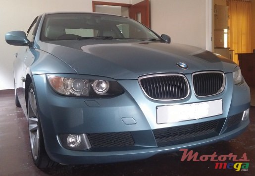 2009' BMW 3 Series Coupe Highline sport photo #1