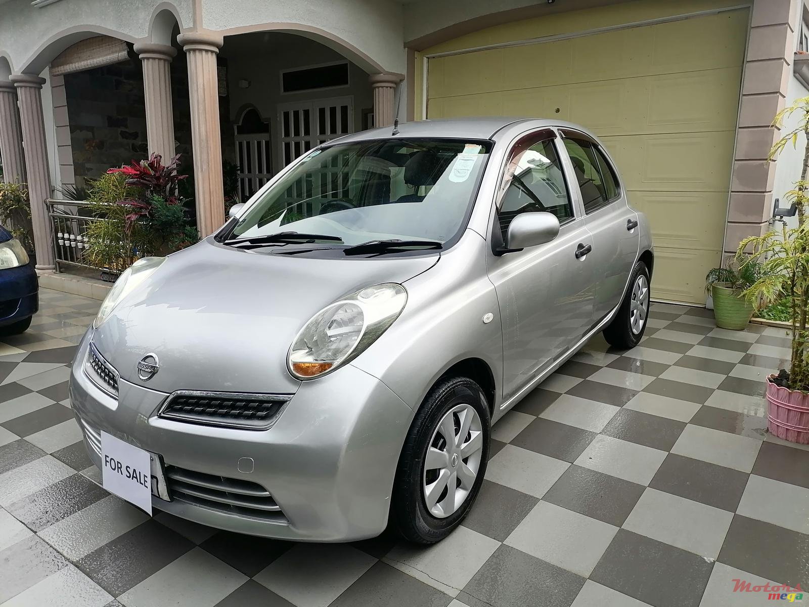 2007' Nissan March photo #1