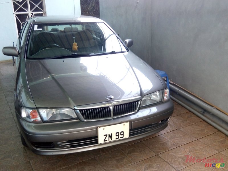 1999' Nissan Sunny photo #1