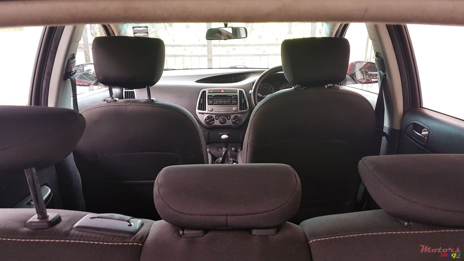 2014' Hyundai i20 Hatchback photo #6