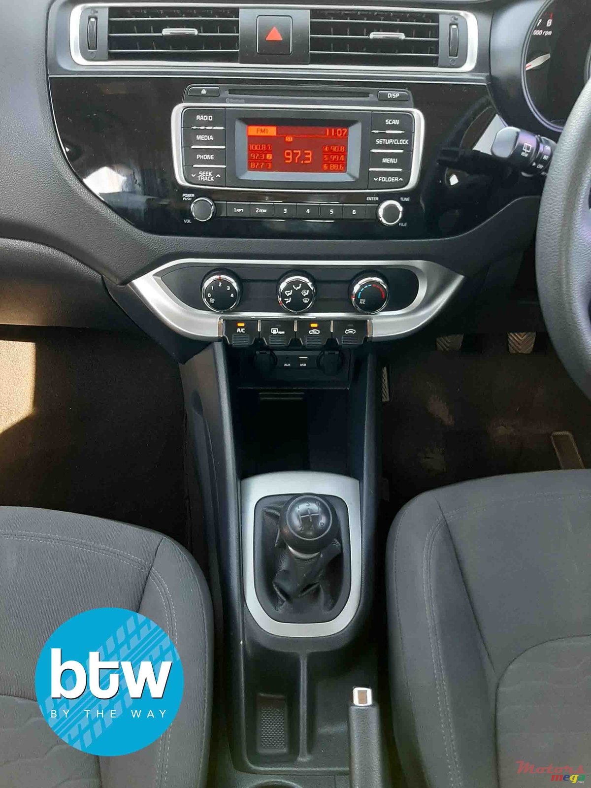 2016' Kia Rio photo #4