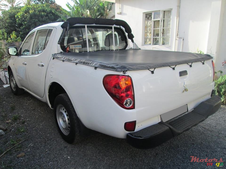 2010' Mitsubishi L 200 Sportero photo #4
