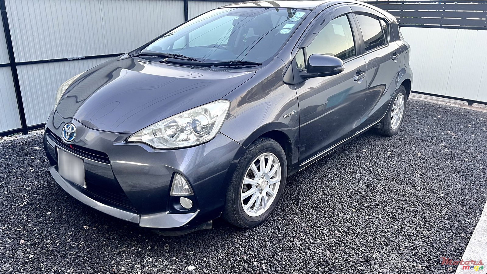 2014' Toyota Aqua photo #4