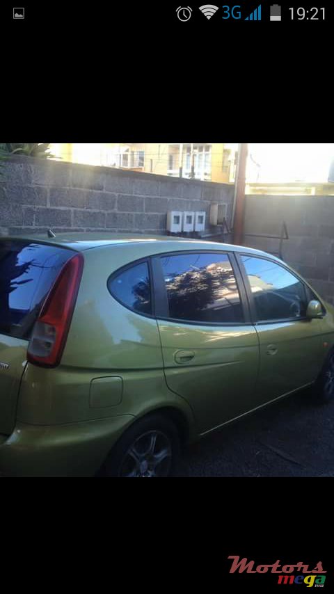 2004' Chevrolet Vivant photo #1