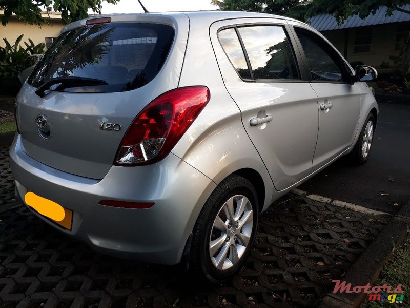 2013' Hyundai i20 Low mileage photo #4