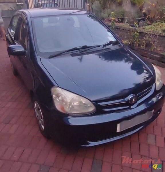 2005' Toyota Platz Nil photo #6