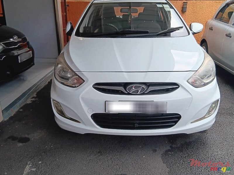 2014' Hyundai Accent photo #1