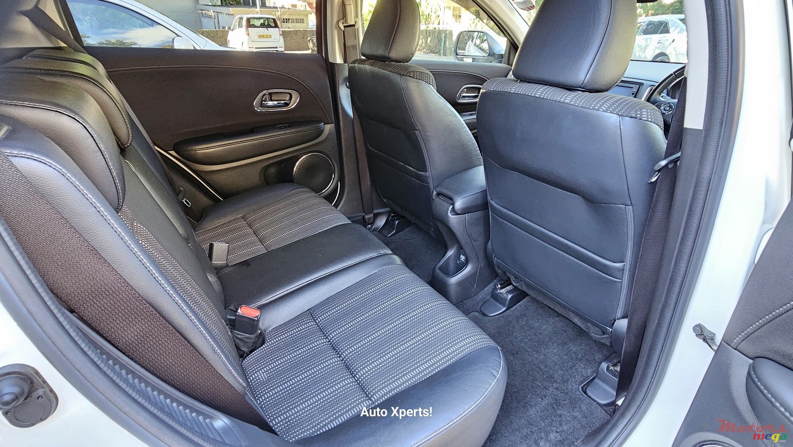 2016' Honda HR-V Vezel z sensing photo #7