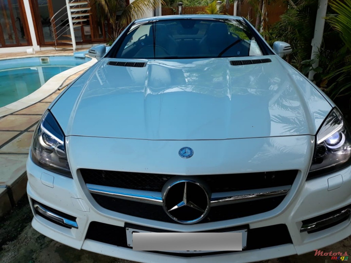 2015' Mercedes-Benz SLK 250 SLK 250 AMG photo #2