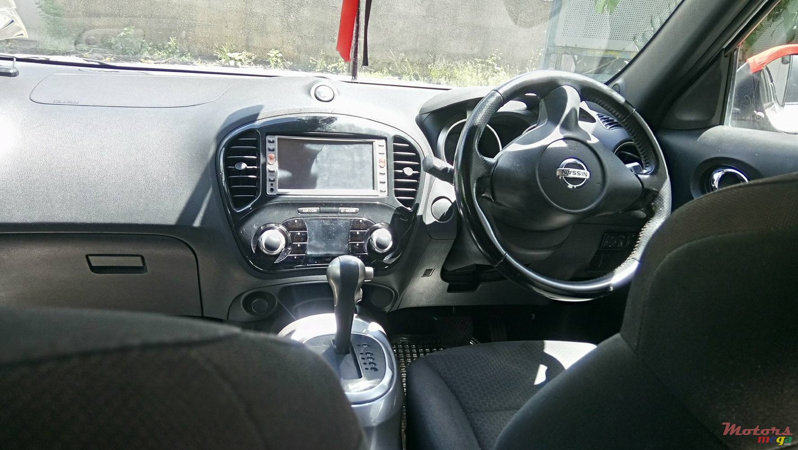 2011' Nissan Juke photo #3