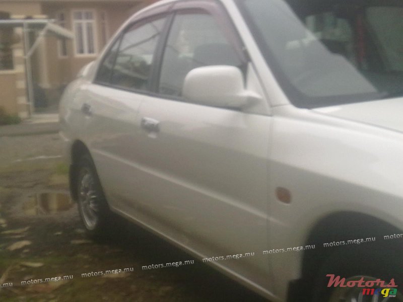 1997' Mitsubishi photo #2