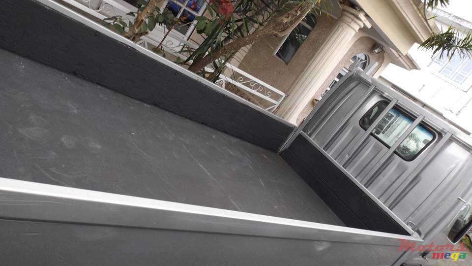 2003' Mazda Titan photo #3