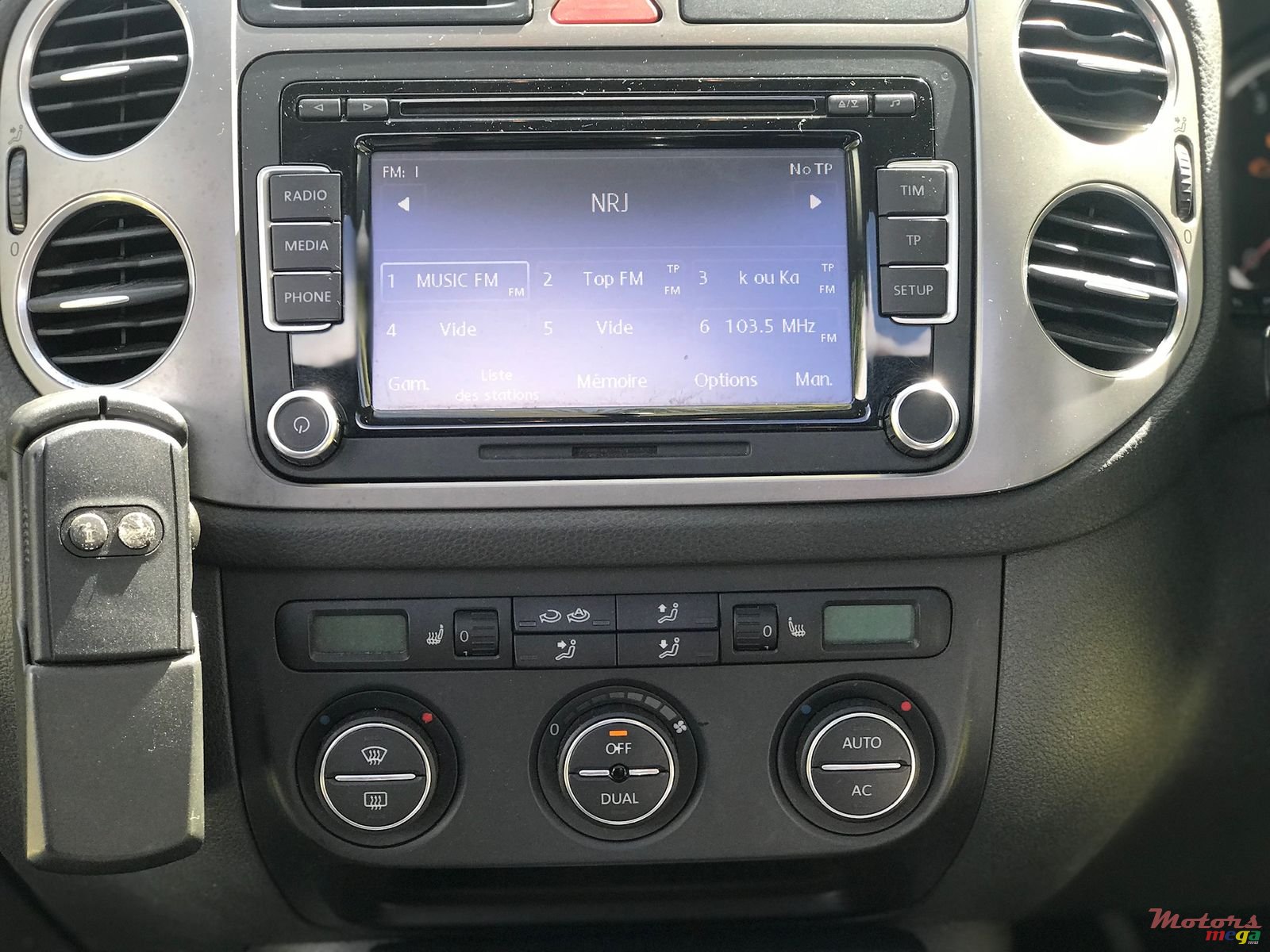 2008' Volkswagen Tiguan 1.4 TSI 4MOTION photo #6