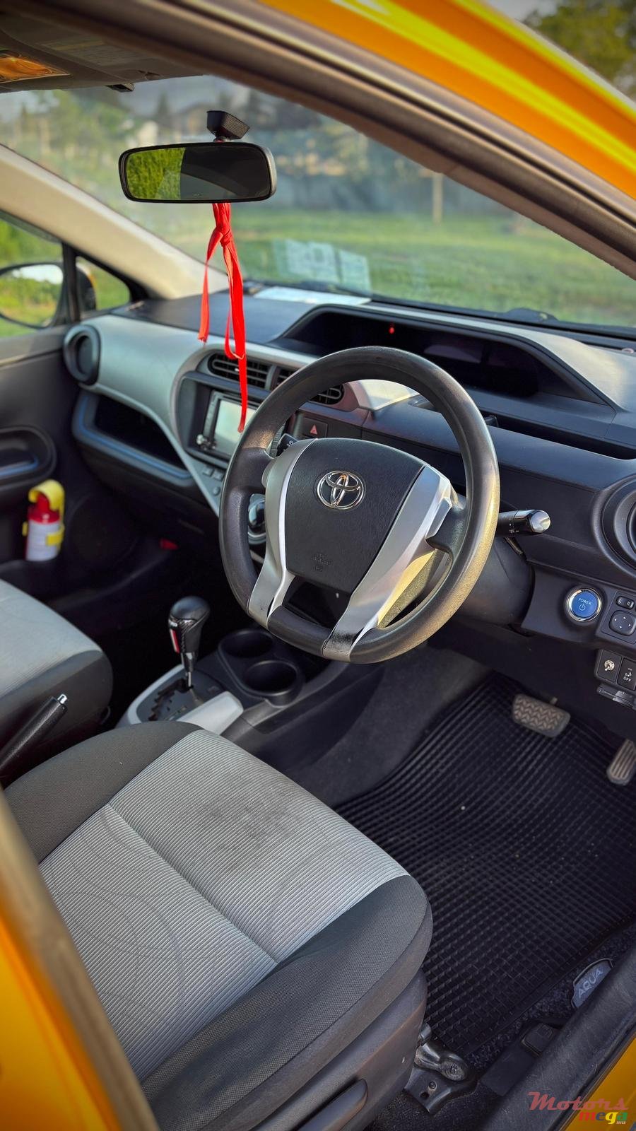 2014' Toyota Aqua photo #7