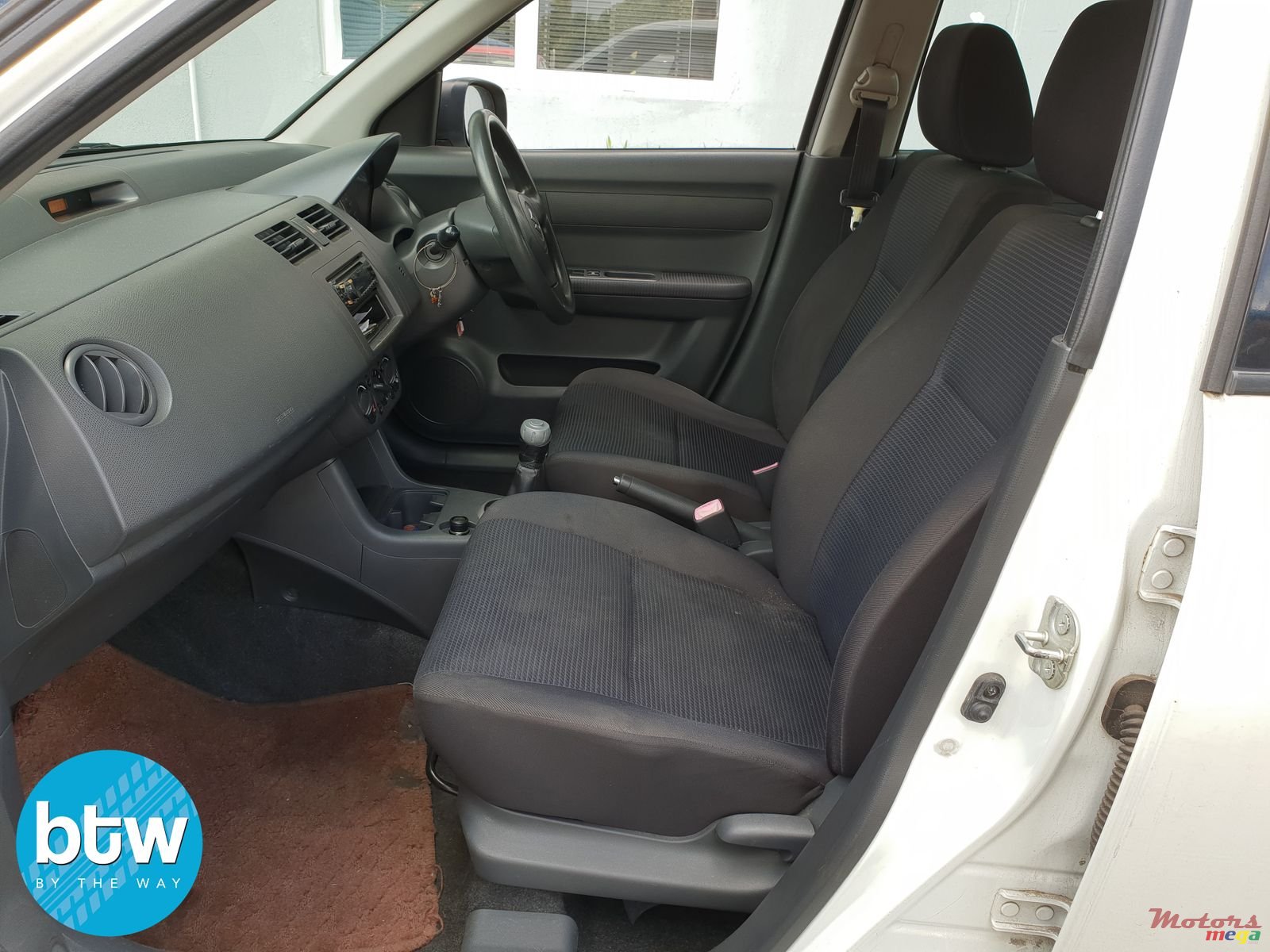 2013' Suzuki Celerio photo #5