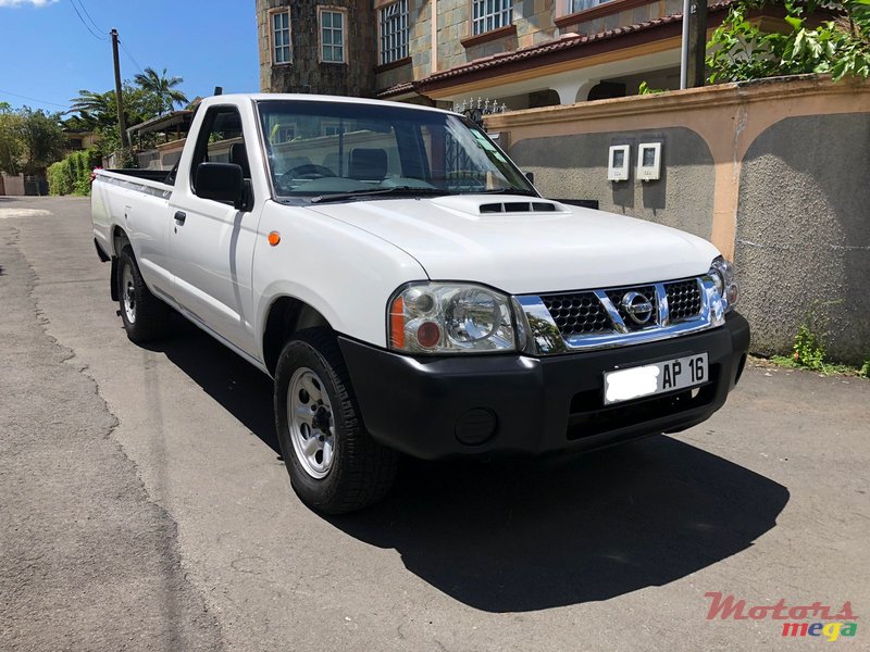 2016' Nissan Single Cab 2016 photo #3