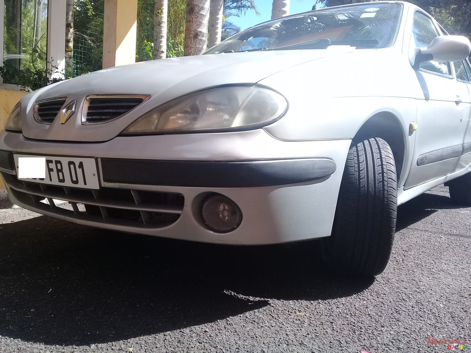 2001' Renault Megane 1.9 TDi photo #2