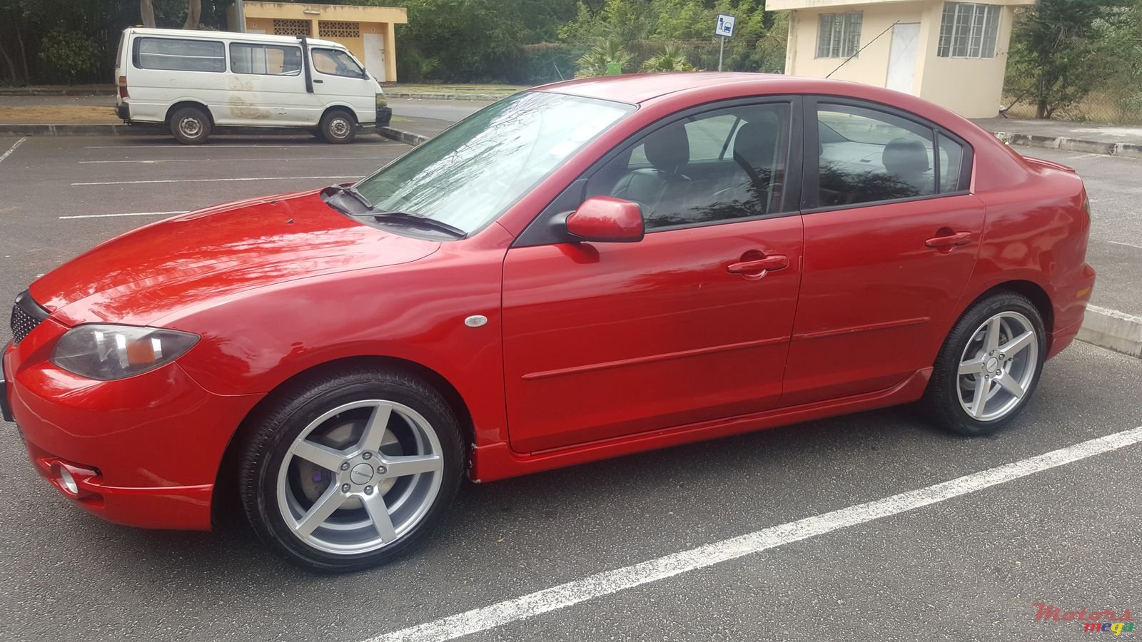 2004' Mazda 3 17" Rims, GPS, Bluetooth, DVD photo #1