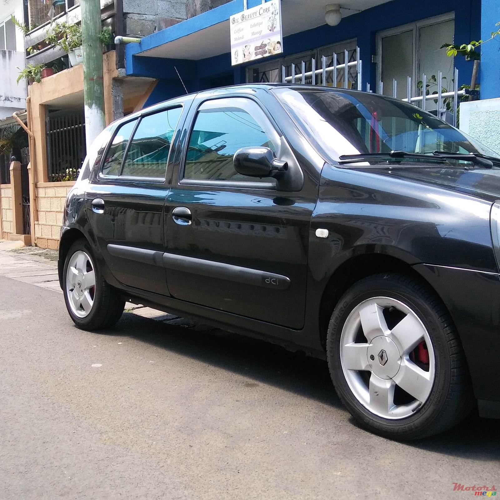 2003' Renault Clio photo #1