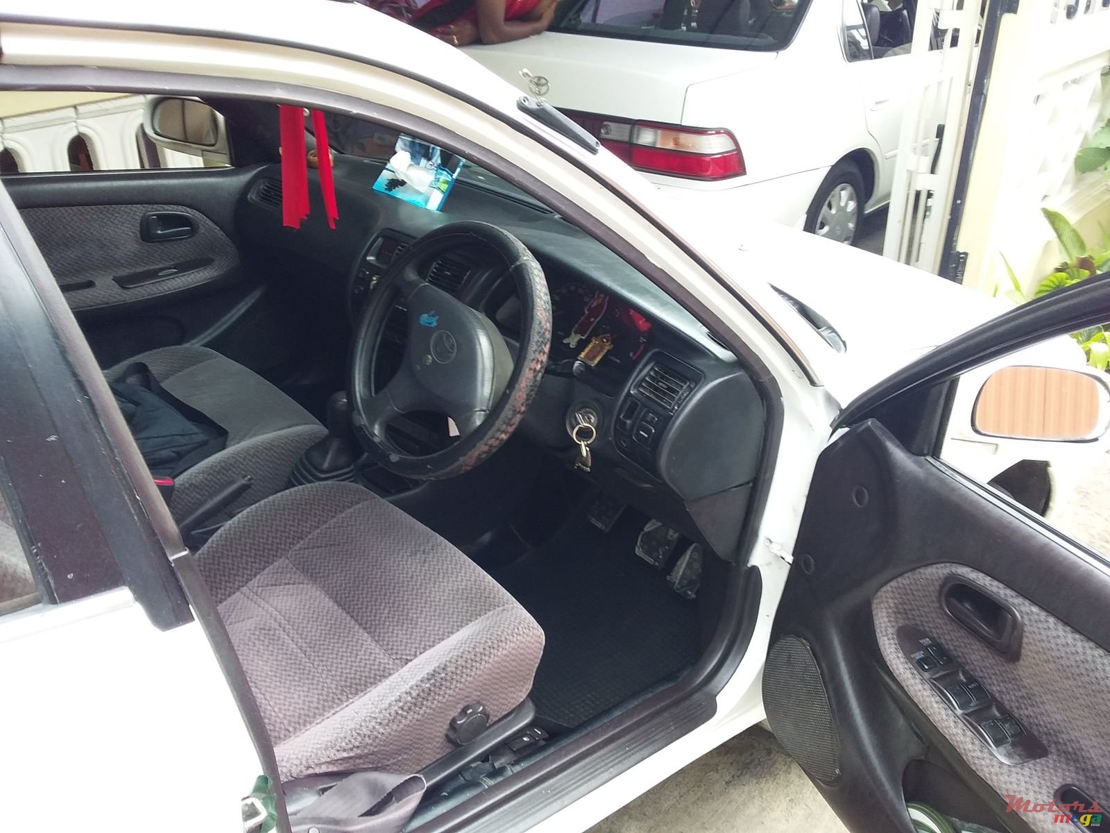 1993' Toyota Corolla photo #2