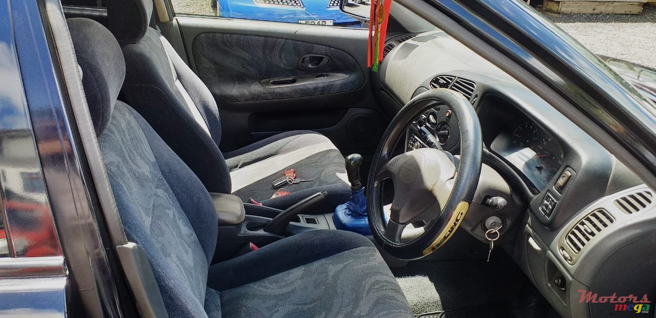 1999' Mitsubishi Lancer photo #5